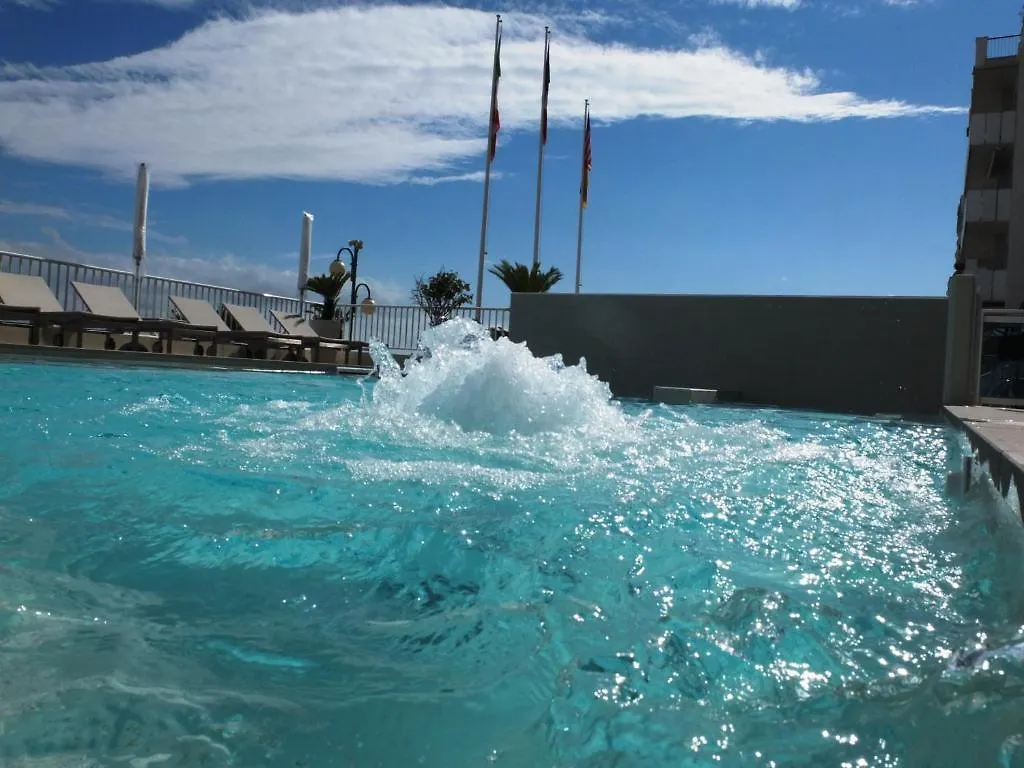 Hotel Canarie Lido di Jesolo 3*,